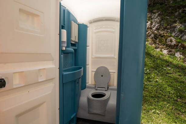 Porta potty delivery and setup in Unalaska, AK